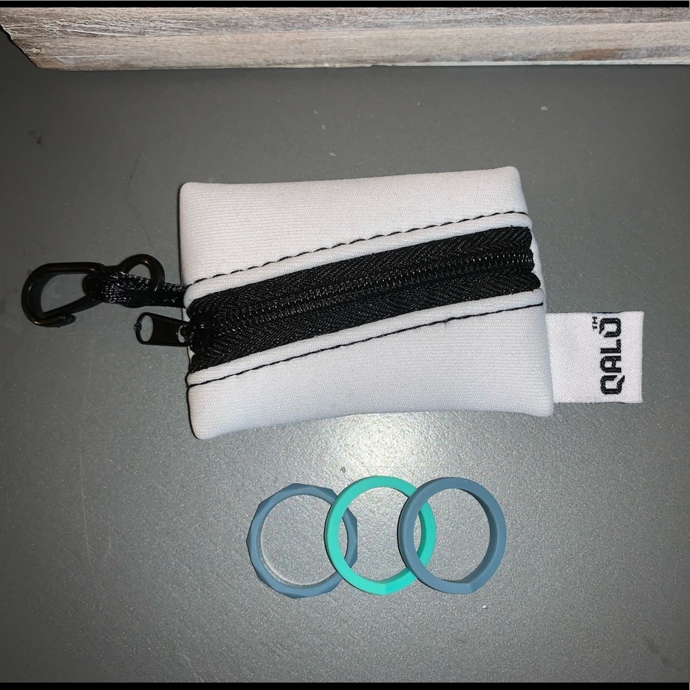 QALO silicone ring set